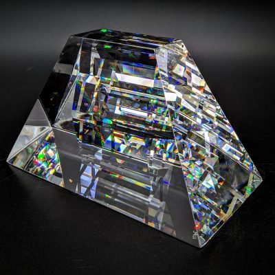 Jon Kuhn glass sculpture
